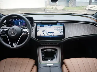 Mercedes-Benz E-Class 2024, 15000 км, за 48527.46 USD - фото 17