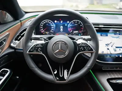 Mercedes-Benz E-Class 2024, 15000 км, за 48527.46 USD - фото 19
