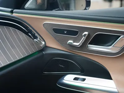 Mercedes-Benz E-Class 2024, 15000 км, за 48527.46 USD - фото 20