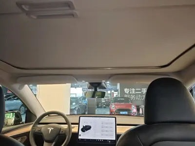 Tesla Model Y 2023, 82300 км, за 24587.52 USD - фото 18