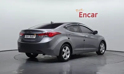 Hyundai Avante 2013, 71696 км, за 2912.06 USD - фото 2