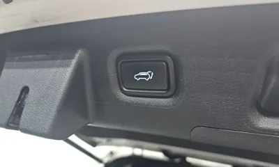 Hyundai Santafe 2020, 59717 км, за 14962.28 USD - фото 27