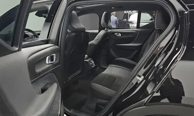 Volvo XC40 2025, 14948 км, за 25928.84 USD - фото 12