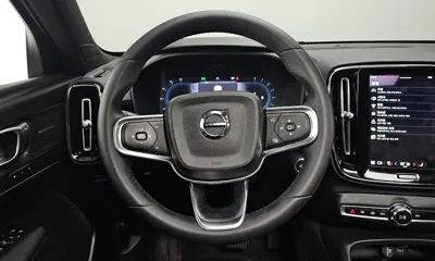 Volvo XC40 2025, 14948 км, за 25928.84 USD - фото 13