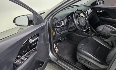 Kia Niro 2018, 92689 км, за 7816.6 USD - фото 11
