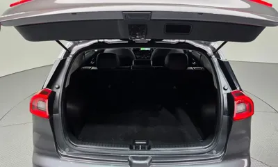 Kia Niro 2018, 92689 км, за 7816.6 USD - фото 20
