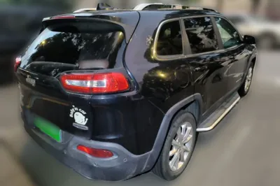 Jeep Cherokee 2014, 167900 км, за 5245 USD