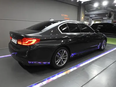 BMW 5-Series 2019, 234119 км, за 14113.17 USD