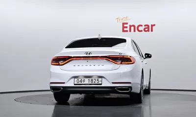 Hyundai Grandeur 2019, 116988 км, за 12228.99 USD