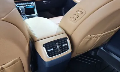 Hyundai Grandeur 2019, 116988 км, за 12143.89 USD - фото 30