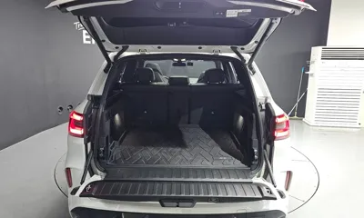 BMW X5M 2020, 94471 км, за 45881.1 USD - фото 20