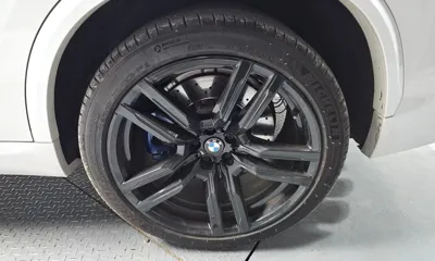 BMW X5M 2020, 94471 км, за 45881.1 USD - фото 21