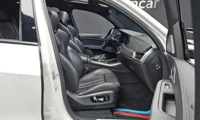 BMW X5M 2020, 94471 км, за 45881.1 USD - фото 26