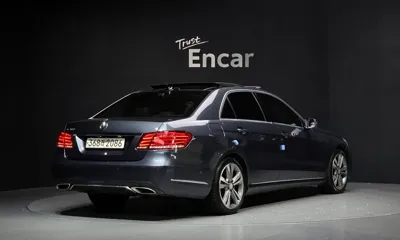 Mercedes-Benz E-Class 2014, 96208 км, за 5880.41 USD