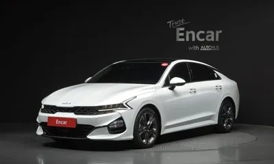 Kia K5 · 2023 год