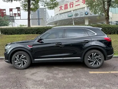 Hongqi Hongqi HS5 2023, 58000 км, за 12021.54 USD