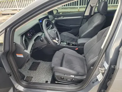 Volkswagen Golf 2025, 10571 км, за 22752.38 USD - фото 9