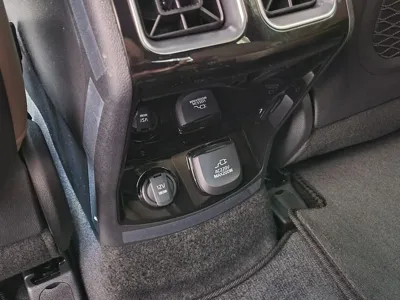 Kia Sorento 2025, 2200 км, за 17880.78 USD - фото 17
