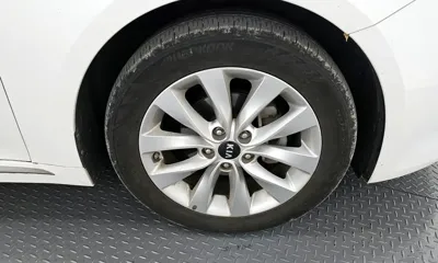 Kia K5 2016, 95502 км, за 4759.39 USD
