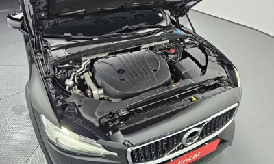 Volvo V60 2021, 13343 км, за 23778.51 USD - фото 6