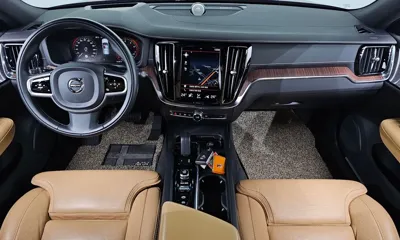 Volvo V60 2021, 13343 км, за 23778.51 USD - фото 7