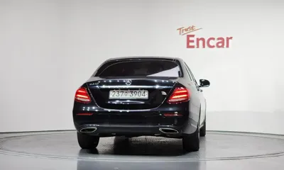 Mercedes-Benz E-Class 2020, 71900 км, за 14832.18 USD