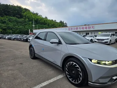 Hyundai Ioniq5 2022, 119000 км, за 19372.03 USD