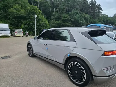 Hyundai Ioniq5 2022, 119000 км, за 19372.03 USD