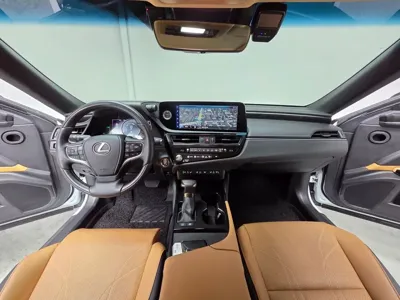 Lexus ES 2023, 51260 км, за 30195.62 USD - фото 7