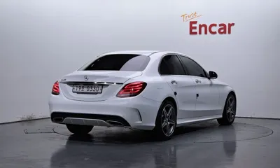 Mercedes-Benz C-Class 2017, 74931 км, за 12414.6 USD