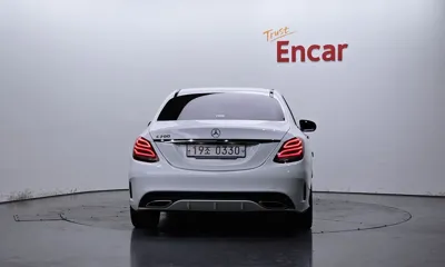 Mercedes-Benz C-Class 2017, 74931 км, за 12414.6 USD