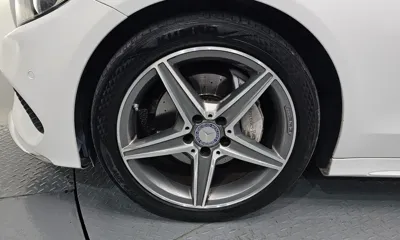 Mercedes-Benz C-Class 2017, 74931 км, за 12414.6 USD