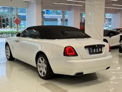 Rolls-Royce Dawn 2018, 80000 км, за 364619.18 USD