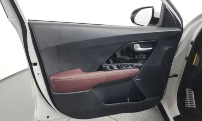 Kia Niro 2021, 64090 км, за 13719.31 USD - фото 24