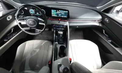 Hyundai Avante 2021, 65729 км, за 10371.54 USD - фото 7