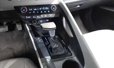 Hyundai Avante 2021, 65729 км, за 10371.54 USD - фото 9