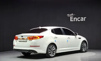Kia K5 2015, 85020 км, за 4030.42 USD