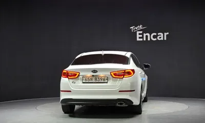Kia K5 2015, 85020 км, за 4030.42 USD