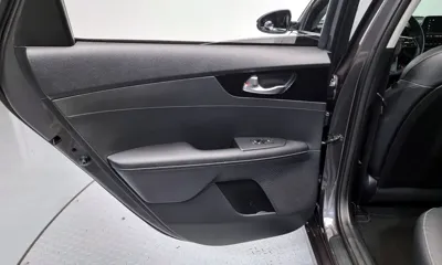 Kia K3 2021, 83336 км, за 11636.22 USD - фото 25