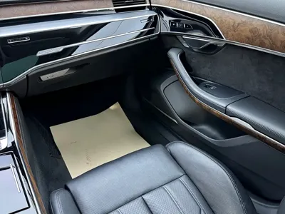 Audi A8 2019, 77000 км, за 51422.54 USD