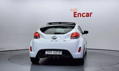 Hyundai Veloster 2015, 88748 км, за 3633.96 USD