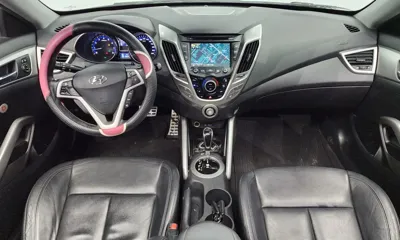 Hyundai Veloster 2015, 88748 км, за 3633.96 USD - фото 7