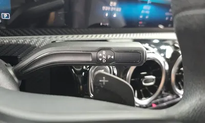 Mercedes-Benz A-Class 2019, 72406 км, за 10726.12 USD - фото 9