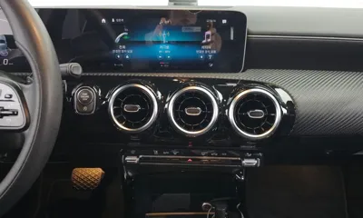 Mercedes-Benz A-Class 2019, 72406 км, за 10726.12 USD - фото 14