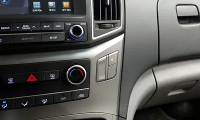 Hyundai Starex 2019, 122979 км, за 8255.86 USD - фото 15