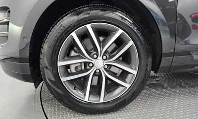Land Rover Range Rover Evoque 2024, 10748 км, за 30858.88 USD