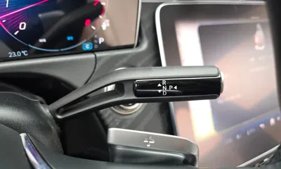 Mercedes-Benz E-Class 2025, 7864 км, за 41945.65 USD - фото 9