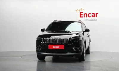 Jeep Cherokee 2022, 23770 км, за 15456.46 USD