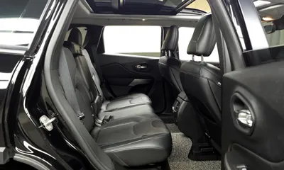 Jeep Cherokee 2022, 23770 км, за 15456.46 USD - фото 12