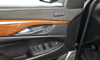 Cadillac Escalade 2018, 110998 км, за 20802.18 USD - фото 27